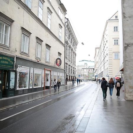 Heart Of Vienna- Next To Albertina Luaran gambar