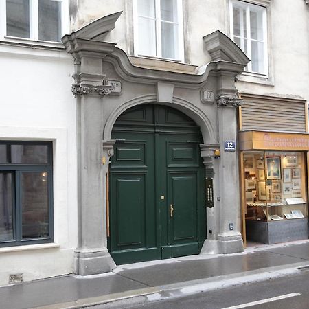 Heart Of Vienna- Next To Albertina Luaran gambar
