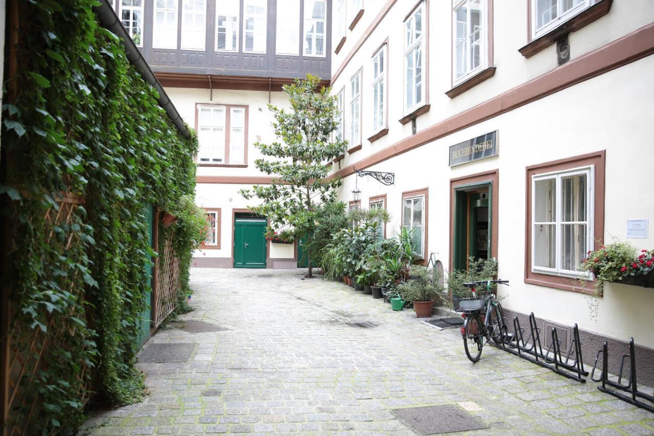 Heart Of Vienna- Next To Albertina Luaran gambar